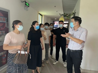 角斜镇中心幼儿园：开学迎检 保驾护航